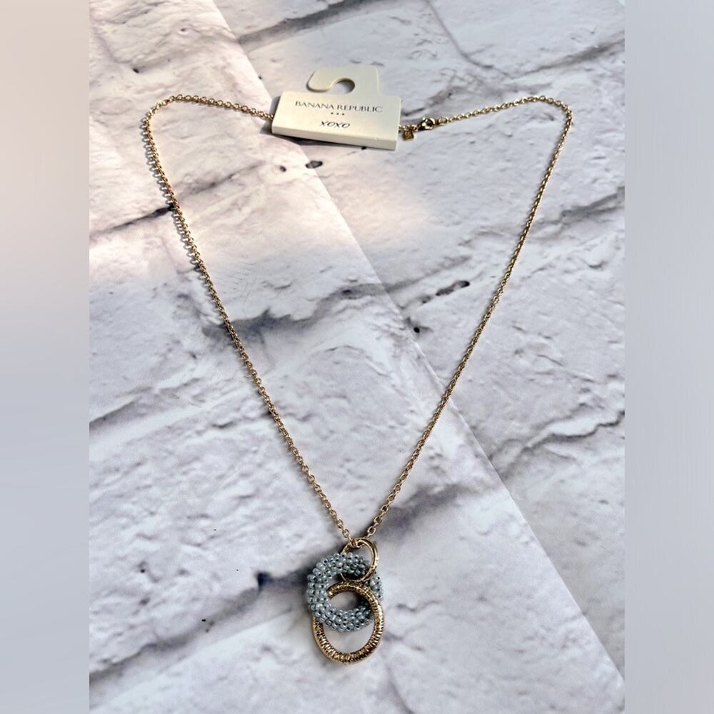 Banana Republic gold long necklace new